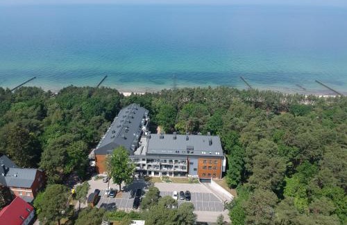 Ustronie Morskie Apartment | Dwie sosny i świerk