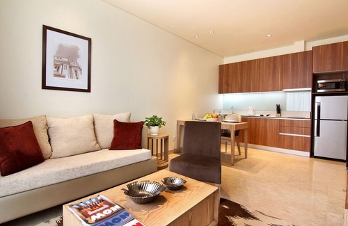 Gandaria-selatan Hotel | Dwijaya House of Pakubuwono
