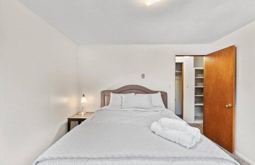 Cliff - Cannon Apartment | Dwntwn 1 bedroom Walk to Hospital TV WIFI