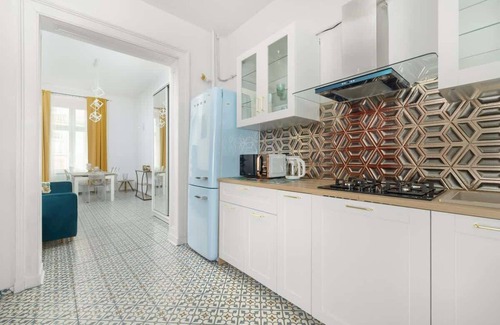 Bytom Apartment | Dworcowa 11 | Unique Apartment | Near the market
