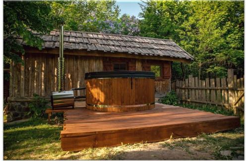 Wegorzewo House | Dworek Króla Stanisława - Apartament Jaśminowy