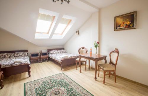 Belchatow Bed & Breakfast | Dworek Stara Szkoła