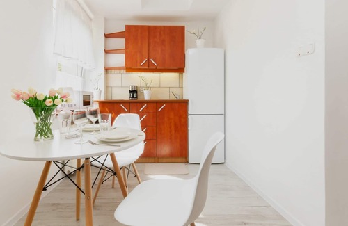 Brzezno Apartment | Dworska 28 | Bright Beige Studio in Gdańsk