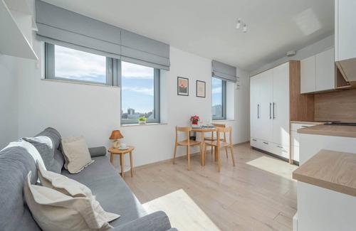 Krzyki Apartment | Dyrekcyjna 1 | Wroclaw | Comfortable Studio | AC | Parking