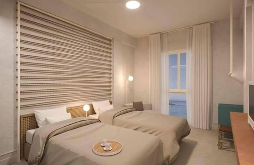 Kato Pyrgos Hotel | E.J. Pyrgos Bay Hotel