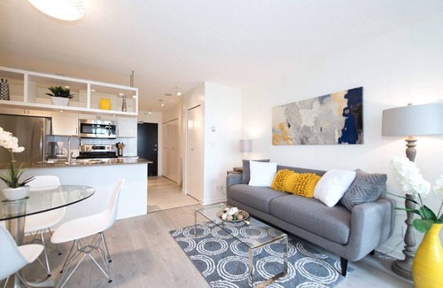 Downtown Vancouver Condo | E1 - Chic Downtown Jr. 1 Bedroom