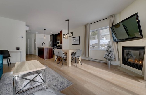 Bromont Condo | E104-Condo ski in ski out/vélo in vélo out