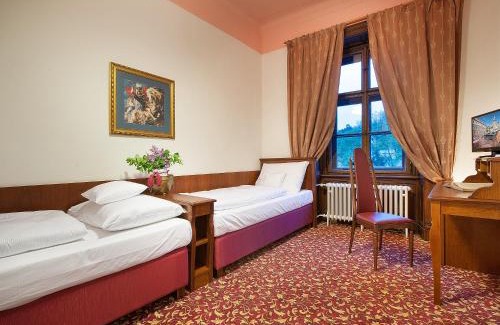 Hruba Skala Hotel | EA Zamecky Hotel Hruba Skala