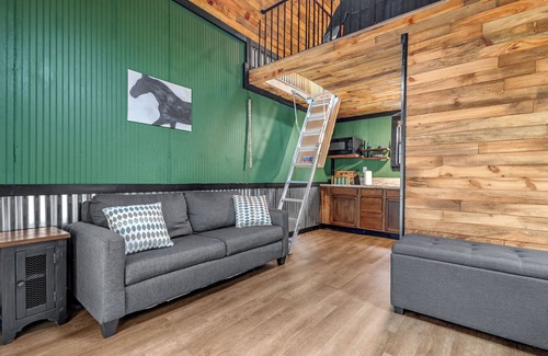 Mineola Cabin | Eagle 2 - Right Side Cabin and NO NEIGHBOR
