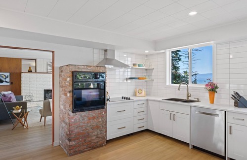 Regional District of Nanaimo House | Eagle Haven Parksville: your oceanfront retreat