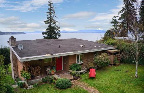 Camano Island House | Eagle's Nest Retreat