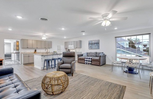 Statesboro Apartment | Eagle's Nest - Upscale Loft,Downtown,Close to GSU!