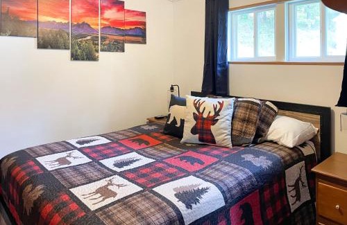 West Hickory House | Eagle's Peak Cottage Near Allegheny River
