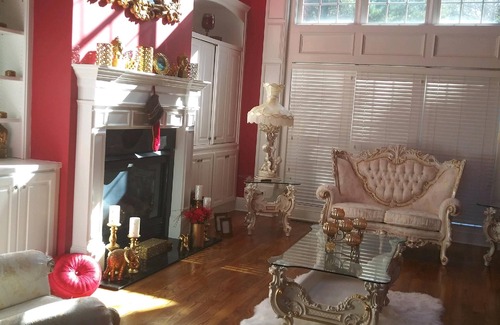 McDonough House | Eagles Landing Prominent Figures & Celebrities Community Luxury Homes