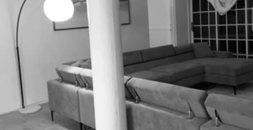 Albion House | Eagles Nest Villa House AC TV WIFI Fan Luxury Modern