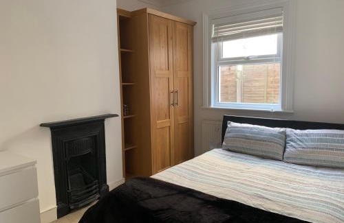 Earlsfield House | Earlsfield near Wimbledon, Clapham, Waterloo
