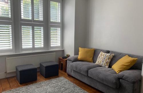 Earlsfield House | Earlsfield near Wimbledon, Clapham, Waterloo