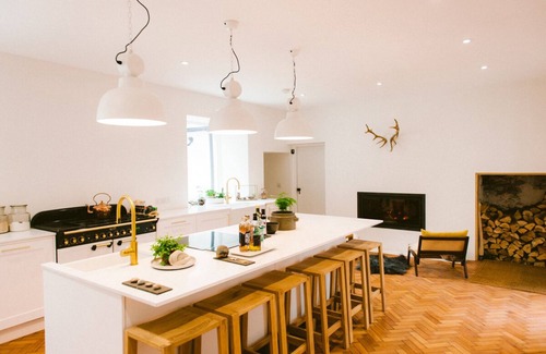 Aviemore Cabin | Earth House Scotland - Stunning Historic Fishing Lodge on the River Spey