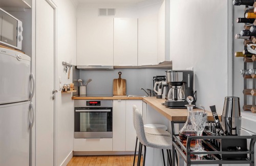 Les Halles Apartment | Earthy Serenity, by Veeve