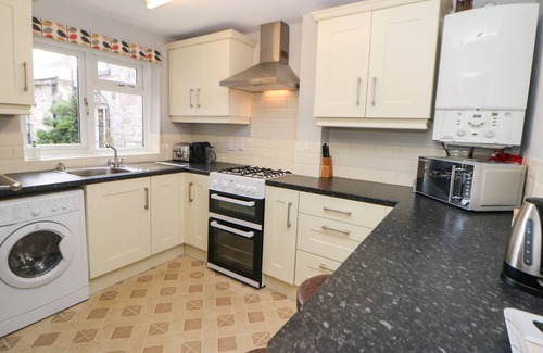 Winster Cottage | EAST BANK COTTAGE, pet friendly, character holiday cottage in Winster