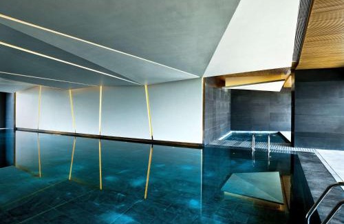 Middle Chaoyang Hotel | EAST Beijing l 798 Art Zone l Shopping Mall l Airport l Subway