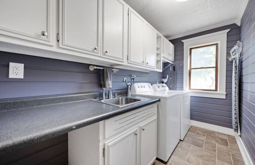Sheffield House | East Farnham Listing