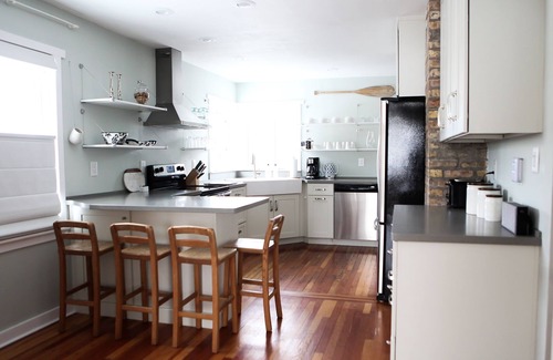 Marquette House | East side and beach side, enjoy comfort and location with the Urban Beachcomber!