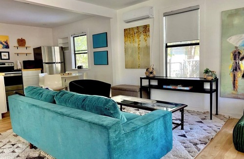 East MLK House | East Side Hideaway. Fun Spring Stay
