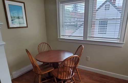 North Conway Resort | Eastern Slope Inn Resort Timeshare Rental July 9th to 16th only. Price reduced!