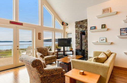 Greenbank House | Eastside Beachside