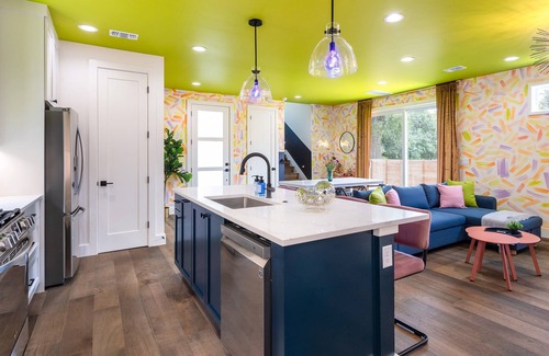 Blackshear-Prospect Hill House | Eastside Home w Awesome Yard - Golf Pool Firepit