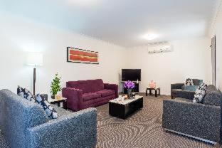 Eastwood Apartment | Eastwood Furnished Apartments