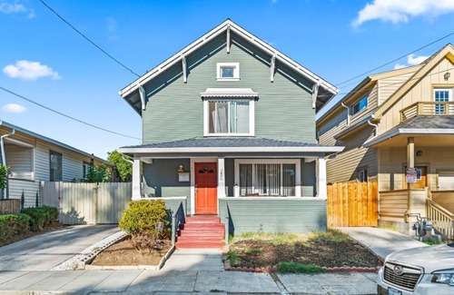 Dimond House | Easy commute! Work team Nurse college students Nice 6BR3BA house Parking WD