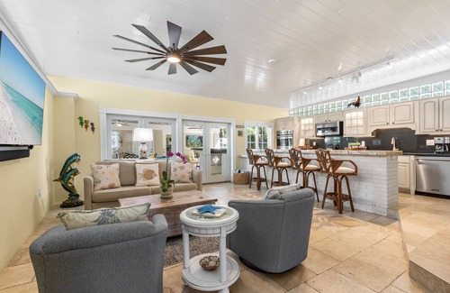 Old Town House | EBB AND FLO ~ Newly Renovated Retreat in Old Town with Incredible Pool!