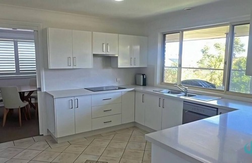 Caves Beach House | Ebbtide at Caves- Private pool - minutes to beach