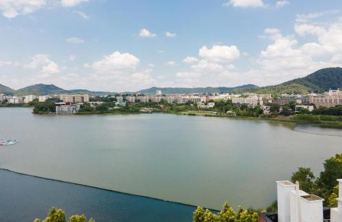 Yue Lu Hotel | Echarm Hotel Changsha Yuelu Mountain University Town Fubuhe Subway Station Branch