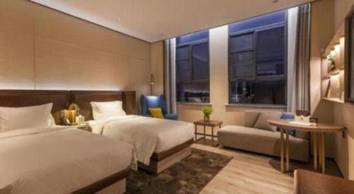 Jiangxia District Hotel | Echarm Plus Hotel Wuhan Wenhua Boulevard Dahualing Subway Statiom