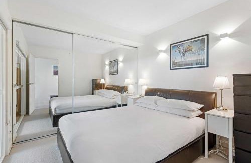 Abbotsford Apartment | Eclectic 1-Bed Apartment with Pool and Gym