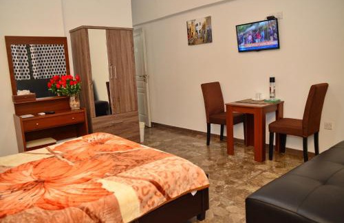 Lykabittos Apartment | Eclectic Business & Leisure