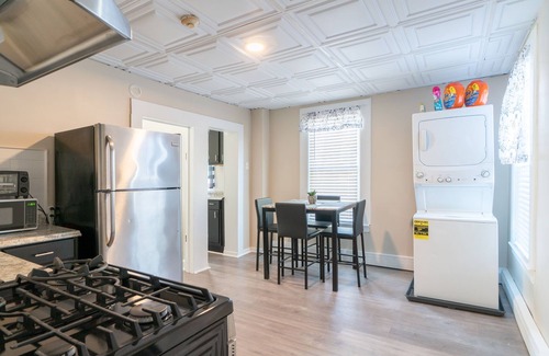 Meriden Apartment | Eclectic newly renovated 2Br apartment
