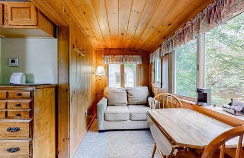 Lincoln Cabin | Eclectic Studio Cabin w/Kitchenette, Free WiFi, Riverfront Location & More