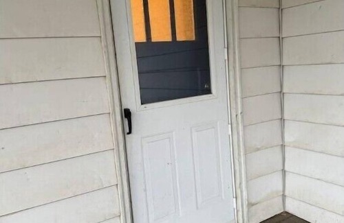 Fredonia House | Eclipse! 5 bedroom, sleeps 10.n