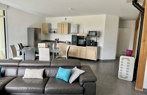 Lusigny-sur-Barse House | Eco 4-BR farmhouse near Lac d’Orient & Troyes – sleeps 10, garden, Wi-Fi