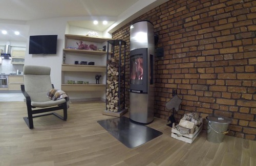 Smol'Ninskoe Apartment | Eco Mansarda on 8 Sovetskaya