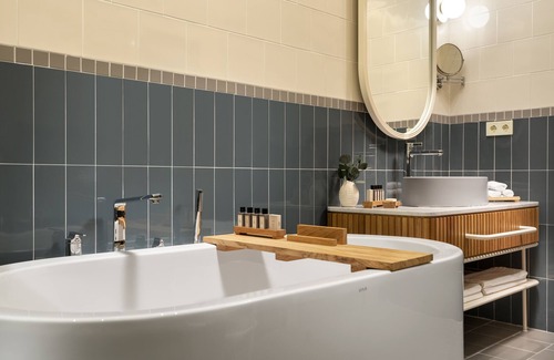 Galata Hotel | Ecole St Pierre Hotel