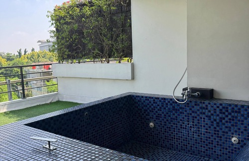 Cikarang House | Ecoloft Modern Stay with Daily Cleaning and Fast WiFi in Strategic Jababeka