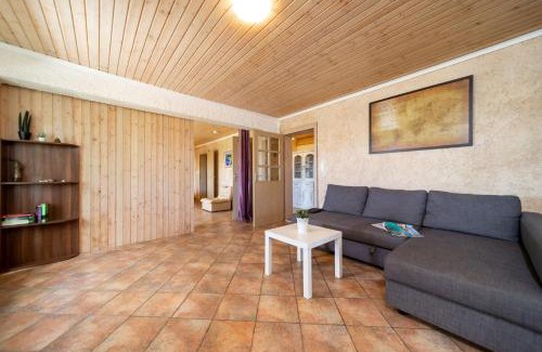 Barbat na Rabu House | Ecological Vineyard House