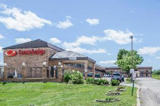 Belton Hotel | Econo Lodge Belton - Kansas City South