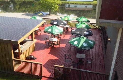 Smiths Falls Cabin | Econo Lodge