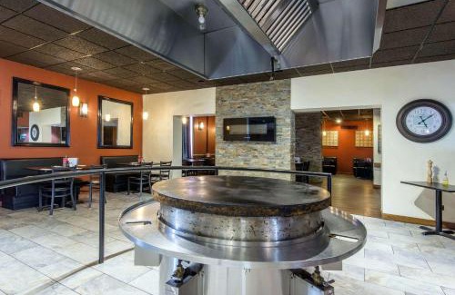 Sudbury Cabin | Econo Lodge